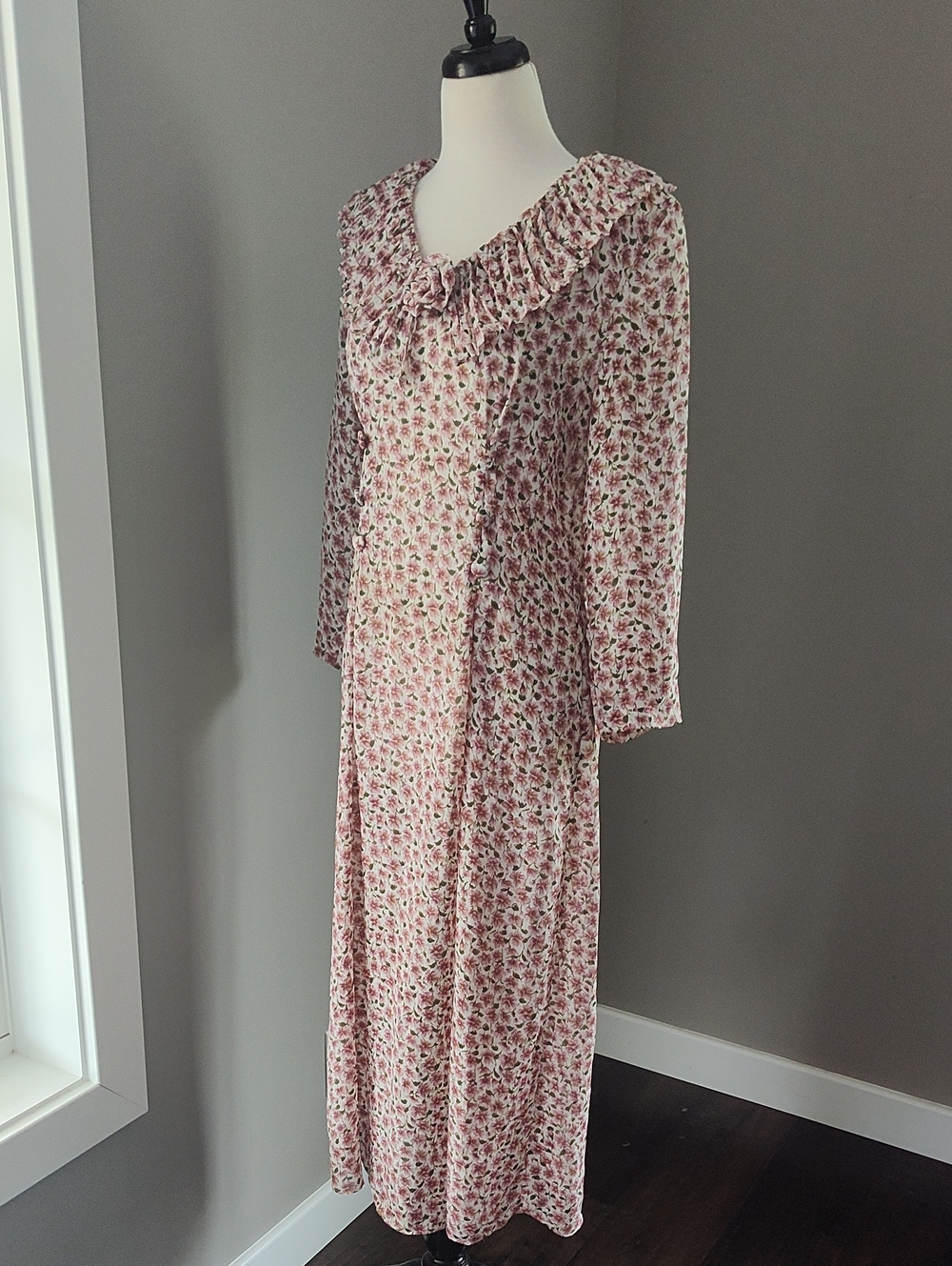 Vintage Hearts Pink Floral Ruffle-Neck Long Sleeve Maxi Dress With Flower Accent